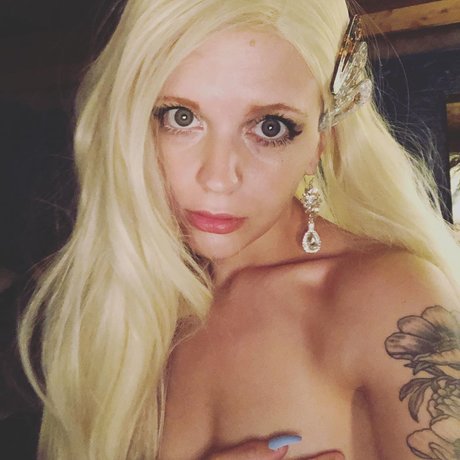 Witten Bonnie hübsche pornographische foto