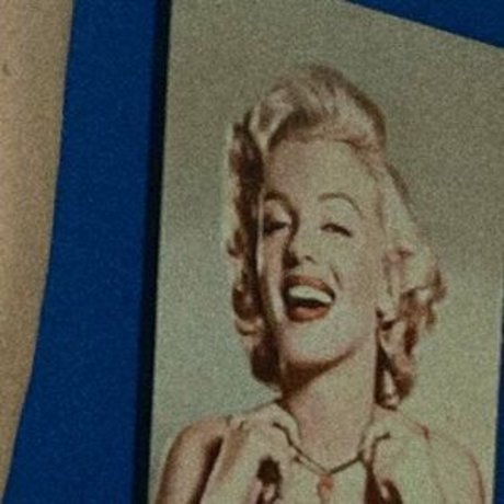 Valerie Wine sexy foto