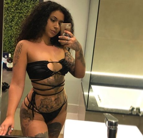 Kristen Kihara kostenlose hd foto