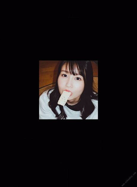 Aika Yumeno top nackt bilder