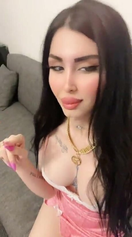 Mira Nouri heiße schöne galerie