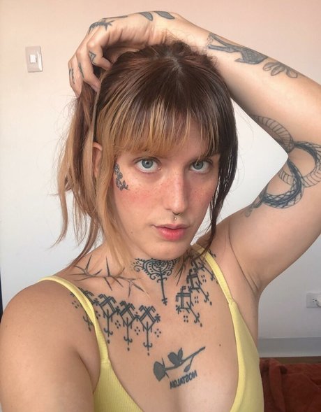 peachypeachpeaches model beste foto