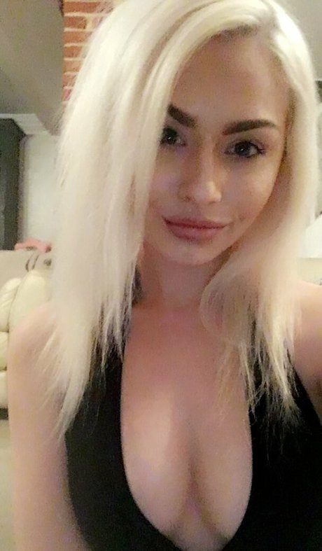 Romanie Smith exklusive xxx foto