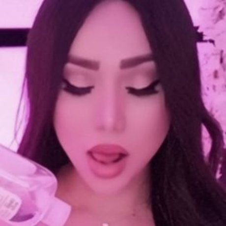 Annie Luminoso model schöne galerien