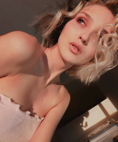 Xxlika pornostar hübsche galerien