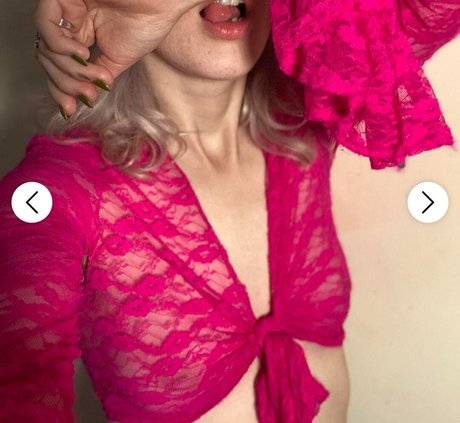 Izzy Phillips model sexy foto