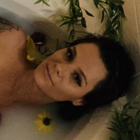 chroniclesofatiredassmom schauspielerin schöne galerien