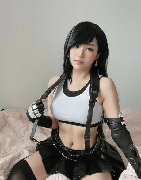 YoonHyoonAikuros model sex galerien