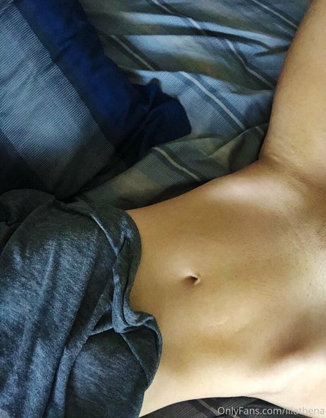 lilathena model porno bild