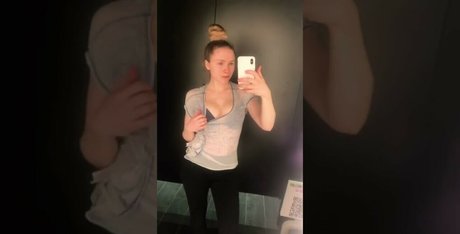 SiriSirililia sexy perfekte galerien