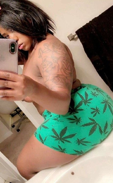 Juicy Quin pornostar kostenlose foto