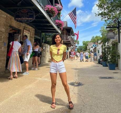 Nana May heiße erwachsene fotos