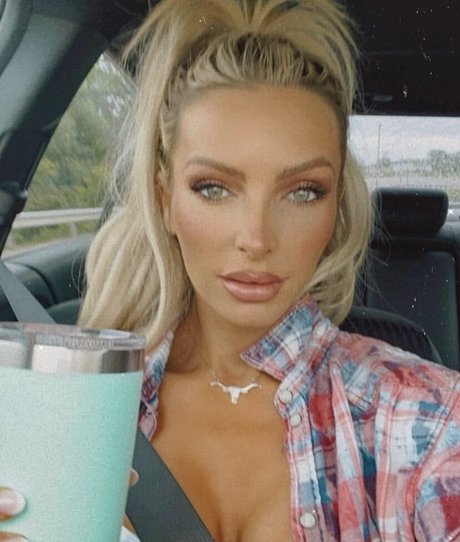 Holly Stocks kunst exklusive fotos