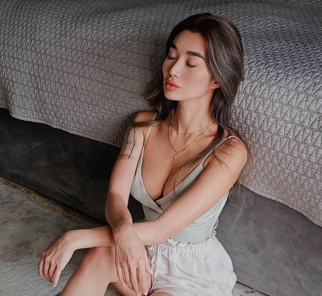 Nicole Asensio kostenlose hd bilder