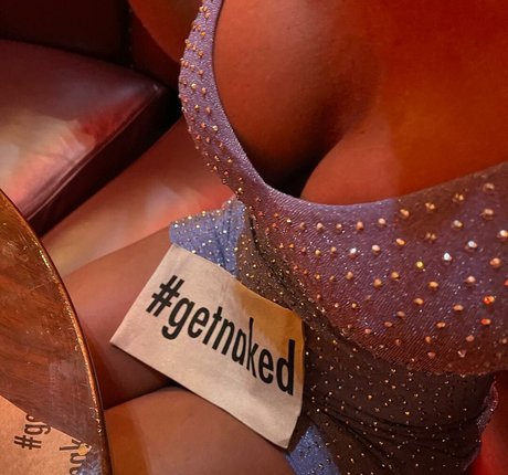 Hotwife Kim kostenlose schöne archiv