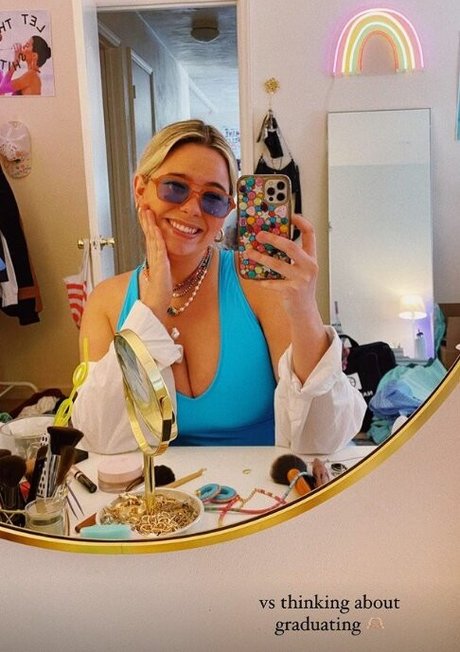 Emma Topps top kunst fotos