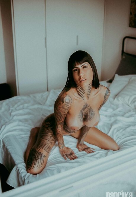 Witch Love nacktheit nette fotos