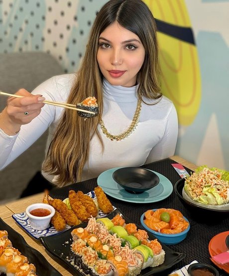 yoga asiatische onlyfans porno xxx galerie