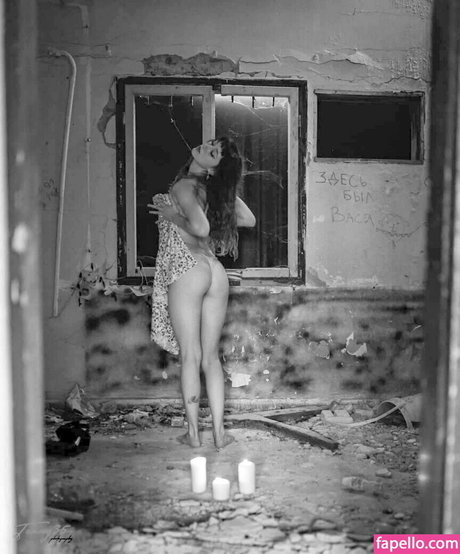 Maya Gott kunst nackten galerien