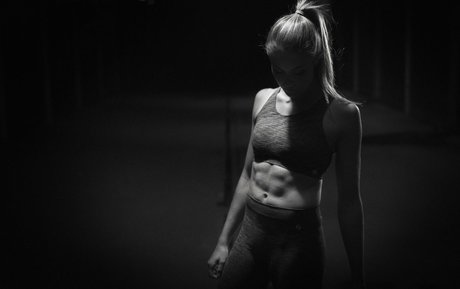 Katie Mcdonnell heiße sex foto