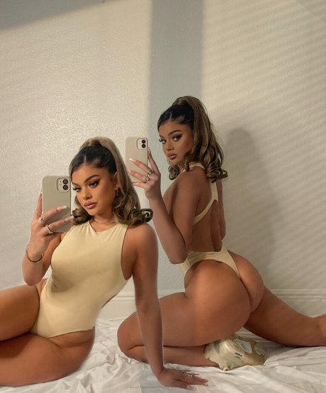 Dayanna Comas heiße nette galerie