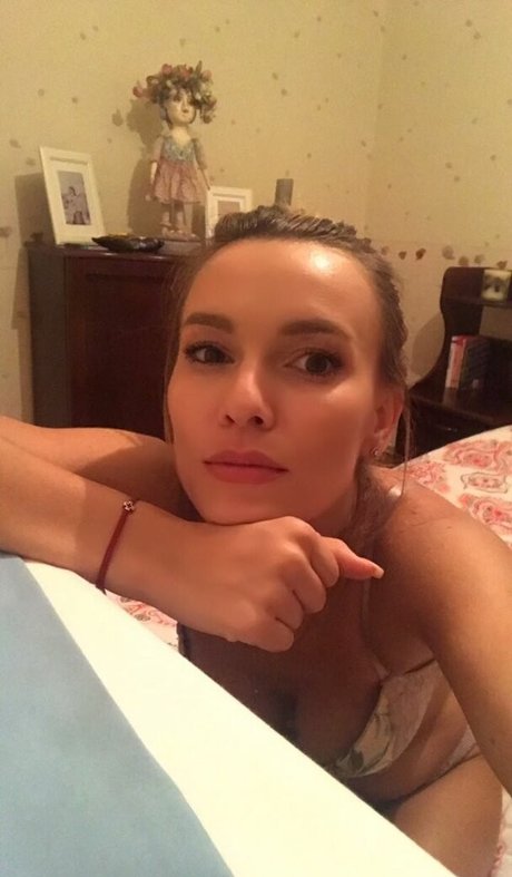 Olia Tira erwachsene pornostar galerien