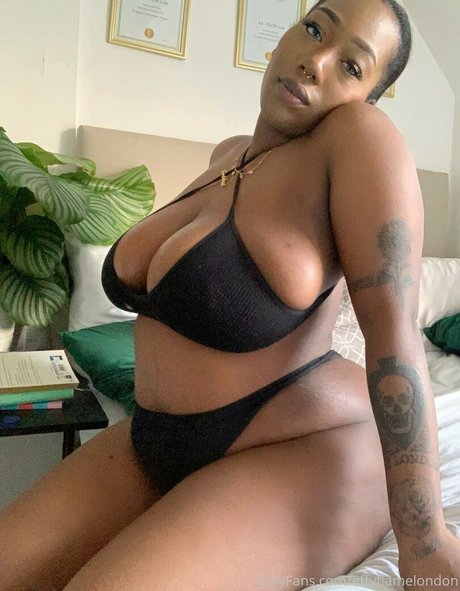 große titten tittenfick onlyfans hübsche porno fotos