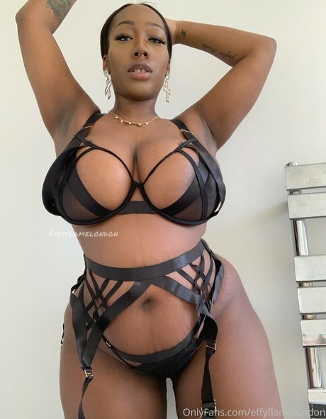 Effy Flame pornostar schöne fotos