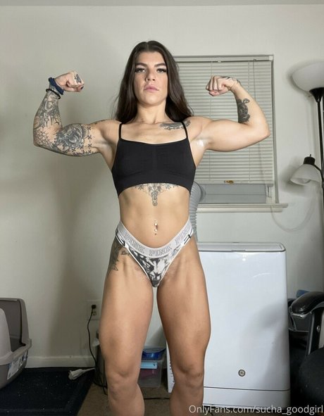 SuchaGoodGirlDanie heiße schöne foto