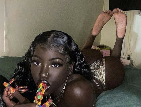 Cyn Kaine schöne nackte galerien