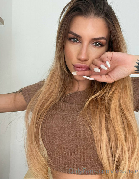 lexarae exklusive nackten foto