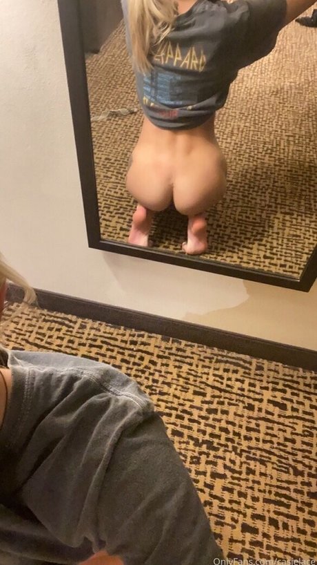 Kayce Ryder model kunst archiv