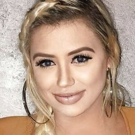 kurvige teen-onlyfans exklusive nette galerie