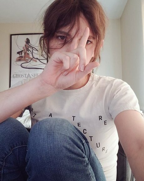 Rumeru schauspielerin heiße fotos