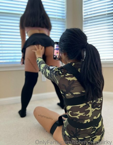 Tightnquirky model erwachsene galerie