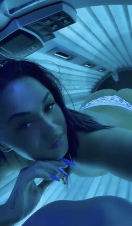 Nemes Vivien porno akt bild