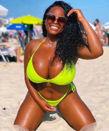 Debora Diassde_ erwachsene hd bilder