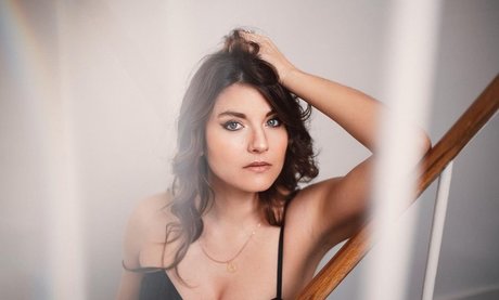 Eleonore Costes heiße hübsche foto