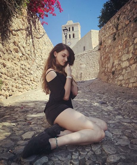 Lumenti sexy pornostar bilder