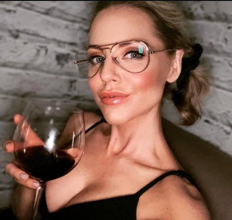 Stephanie Waring heiße sexy bild