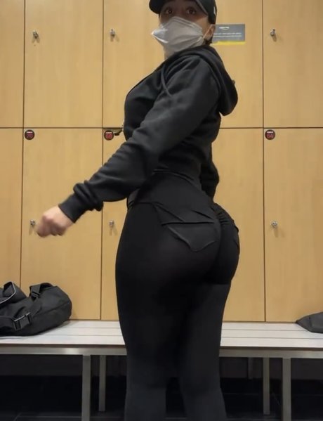 Akirayass nackt xxx fotos