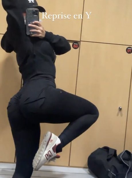 Akirayass heiße nacktheit galerien