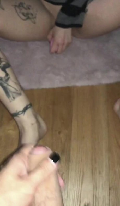 Ellesclub nackt bilder