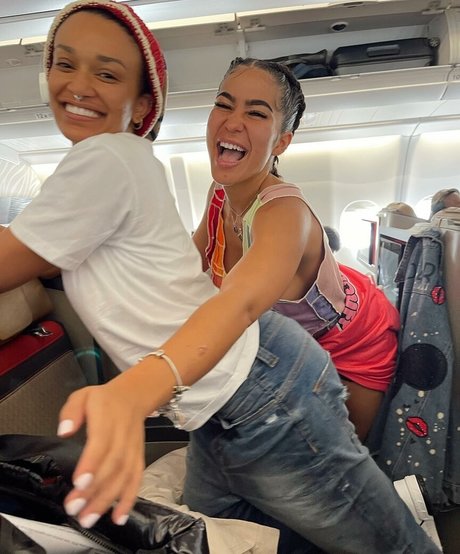 Nadia Jaftha nackt galerie