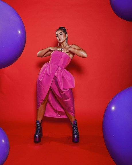 Nadia Jaftha hd heiße archiv