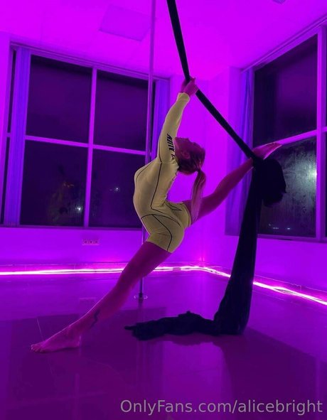 asiatische falsche titten onlyfans top nackten galerie