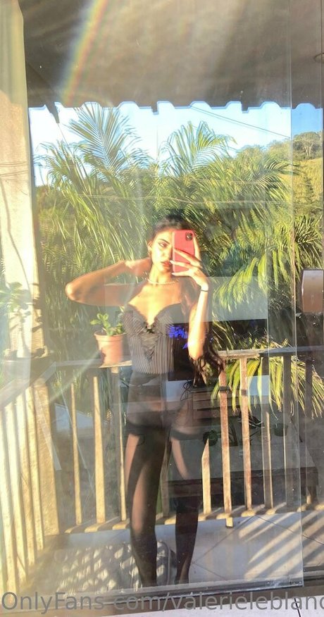 valerieleblanc schauspielerin kunst bilder