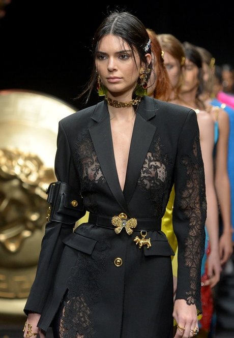 Kendall Jenner pornostar kunst foto