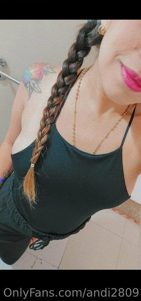 laveci28 pornostar perfekte foto