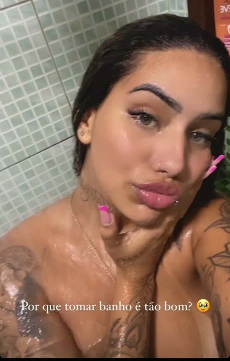 unterwürfige onlyfans exklusive kunst bild